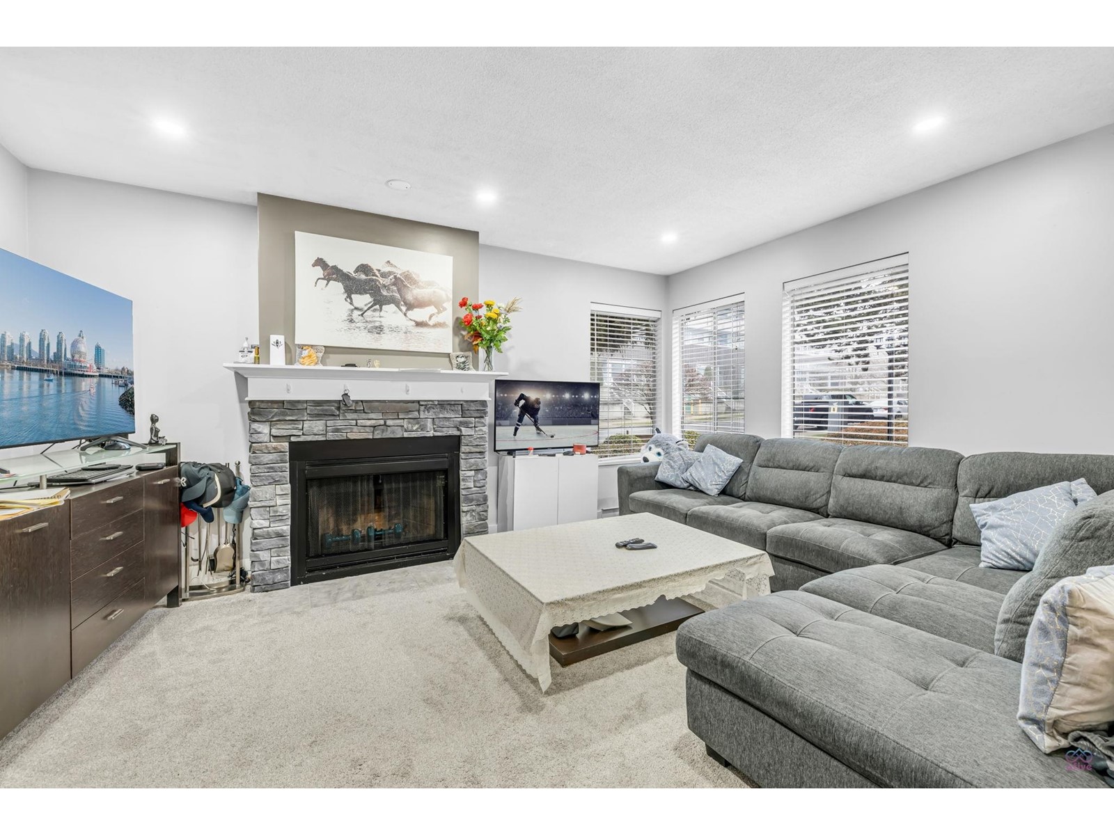 Photo 4 of 11958 90 Avenue, Delta BC