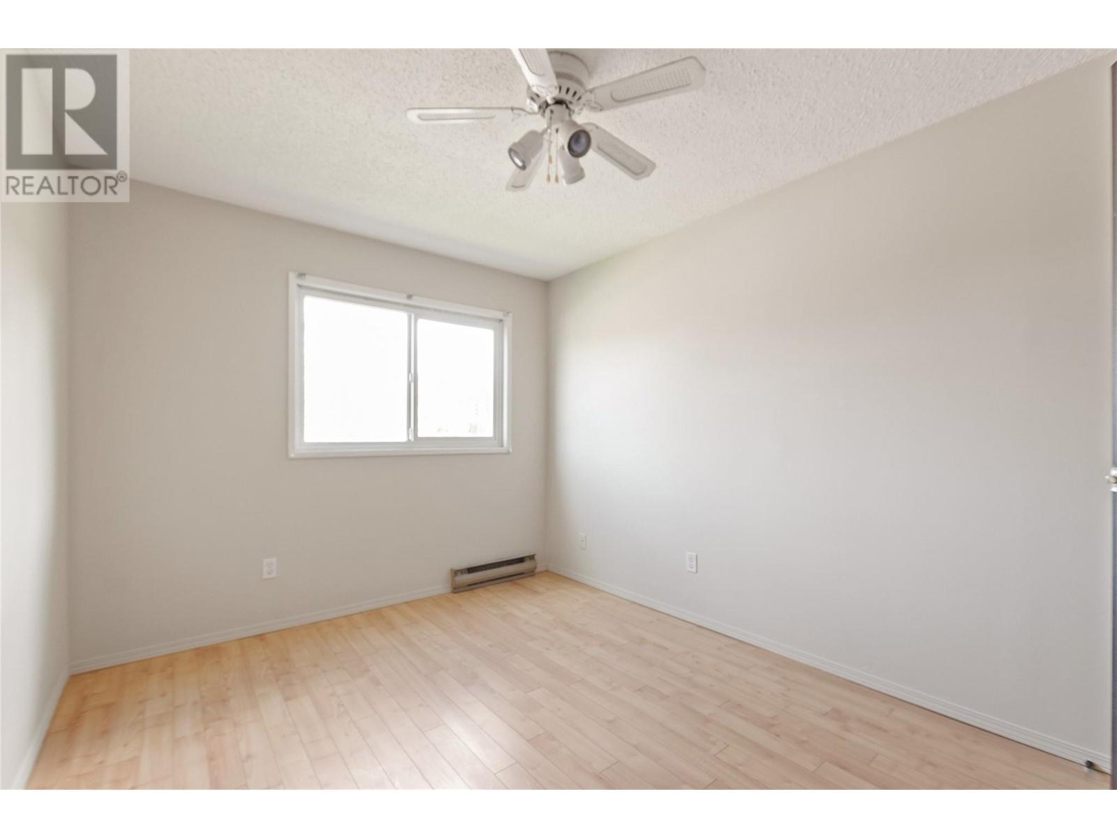 206 130 Skaha Place, Penticton