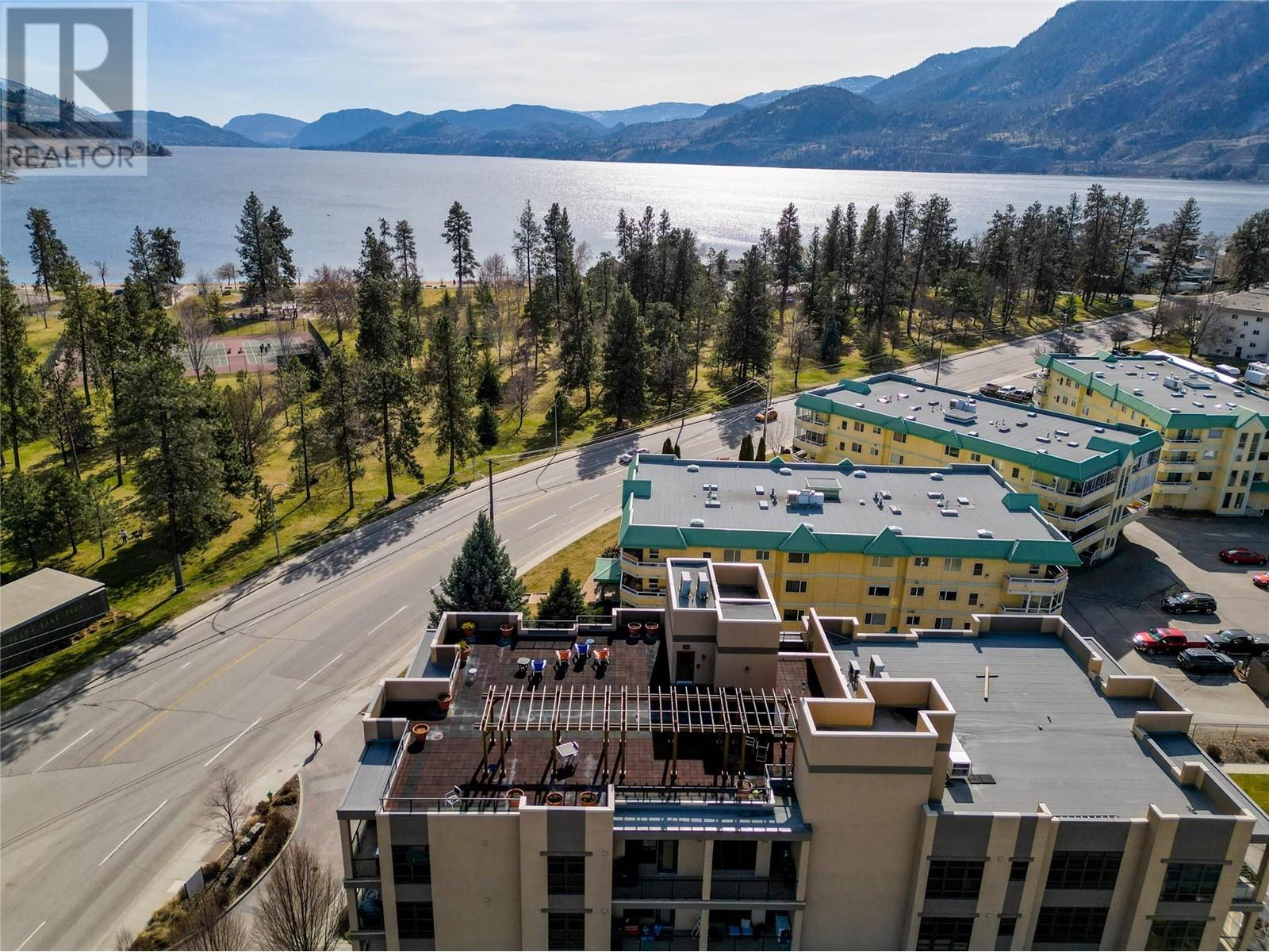 206 130 Skaha Place, Penticton