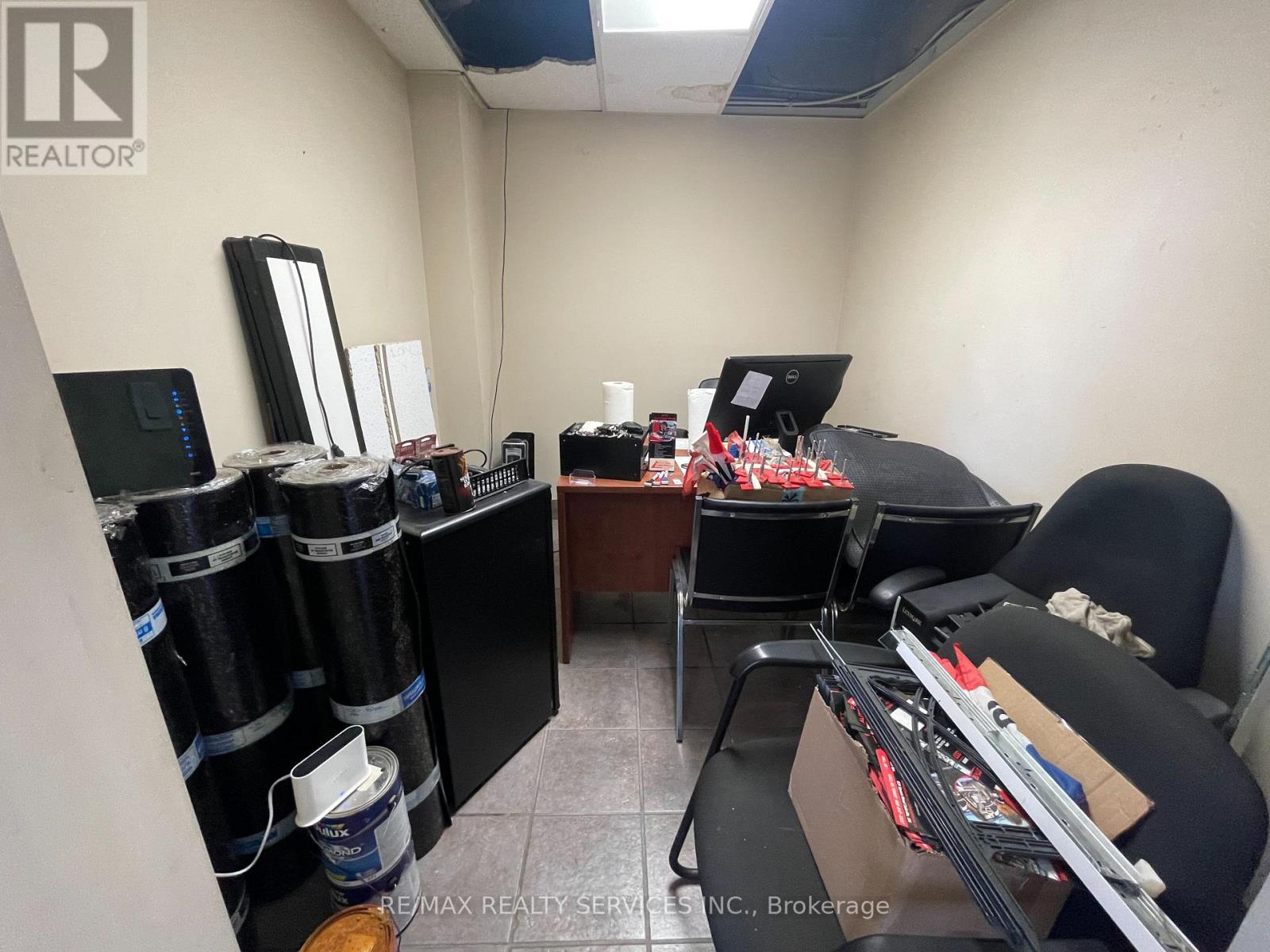 Photo 8 of 54 Ormond Street S, Thorold ON