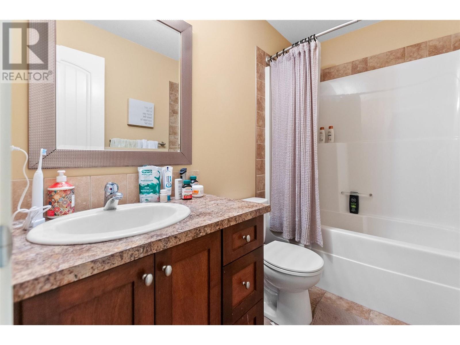 741 Clement Avenue, Kelowna