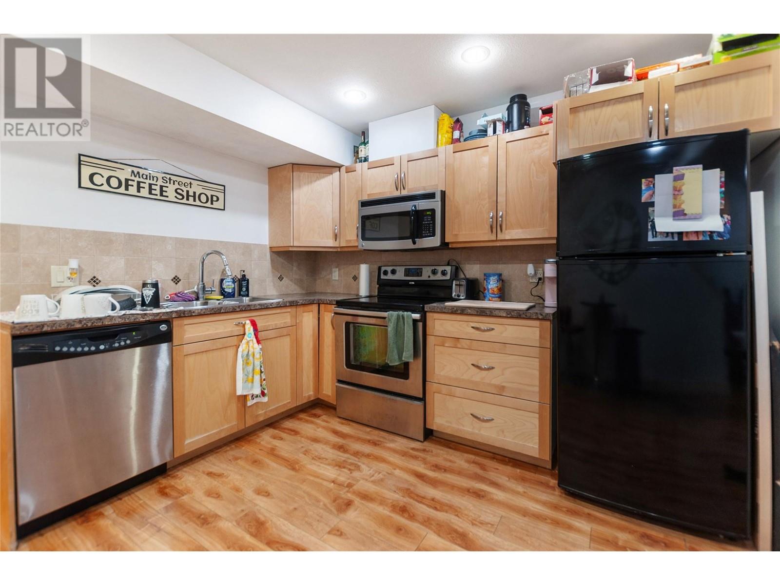  741 Clement Avenue, Kelowna