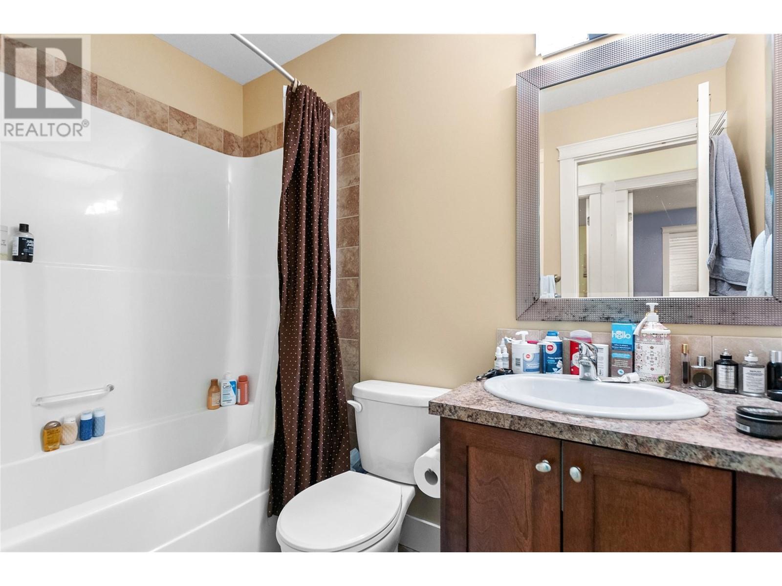  741 Clement Avenue, Kelowna