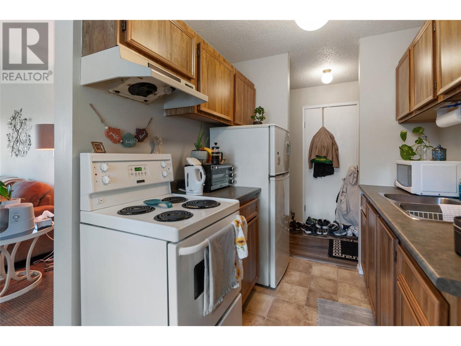 130 Skaha Place Unit# 205, Penticton