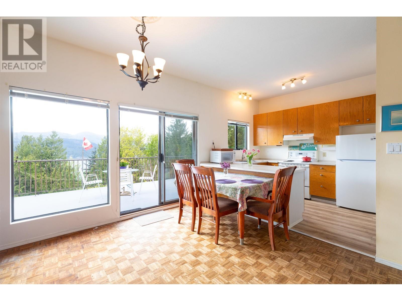 5821 DEERHORN DRIVE, Sechelt