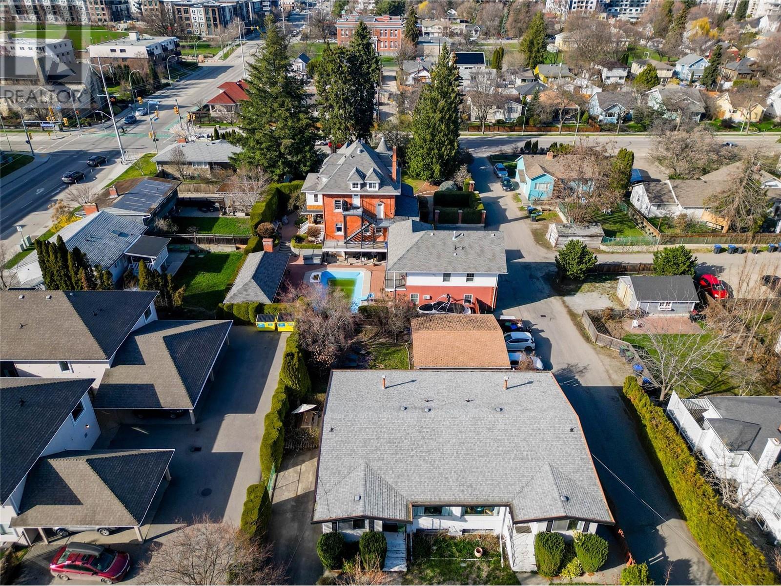 722-726 ELLIOT AVENUE - Image 25