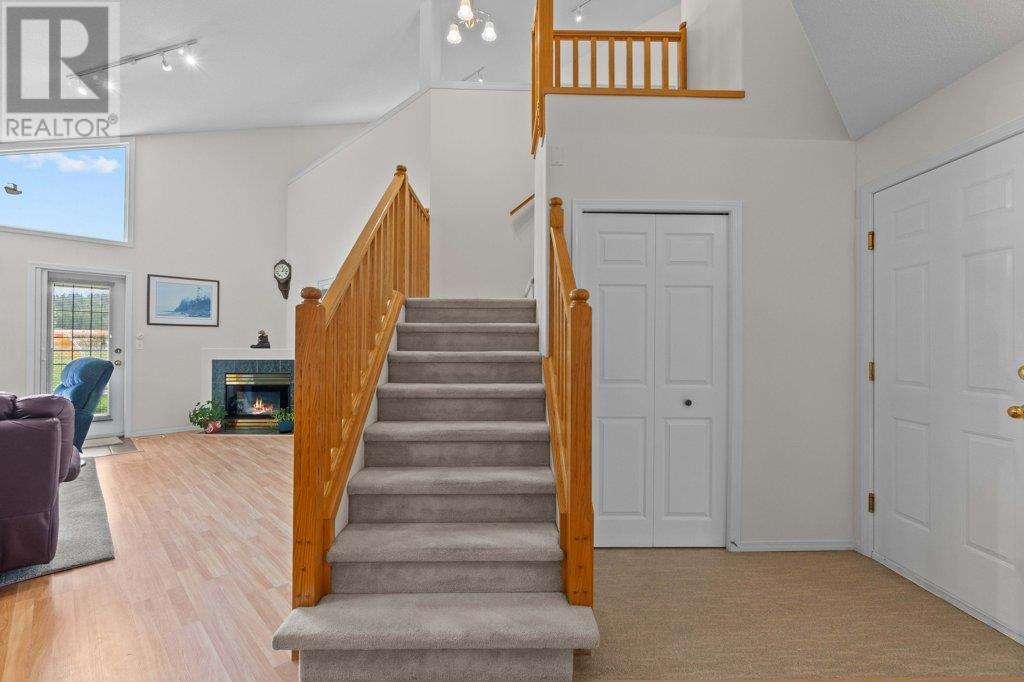 2 780 10 Street Southwest, Salmon Arm