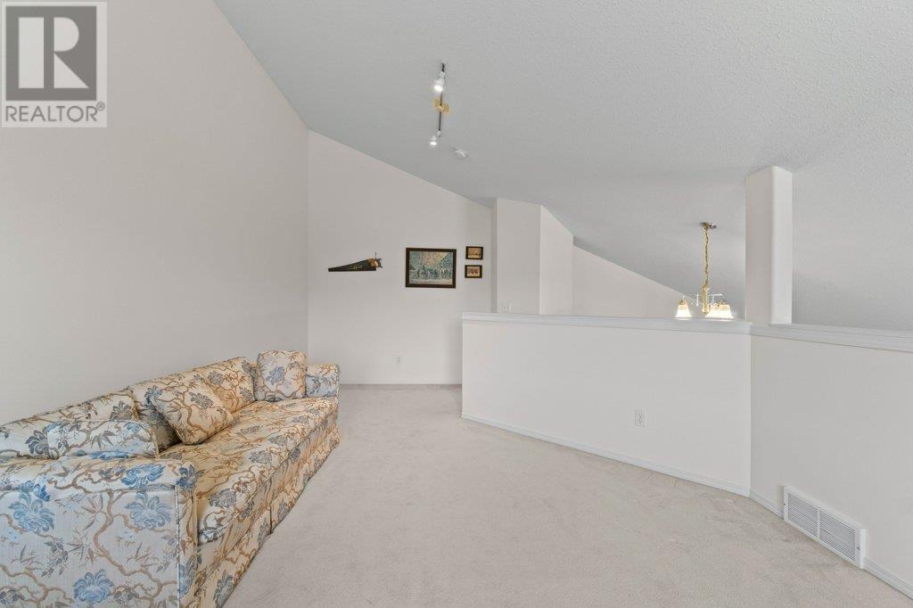 2 780 10 Street Southwest, Salmon Arm