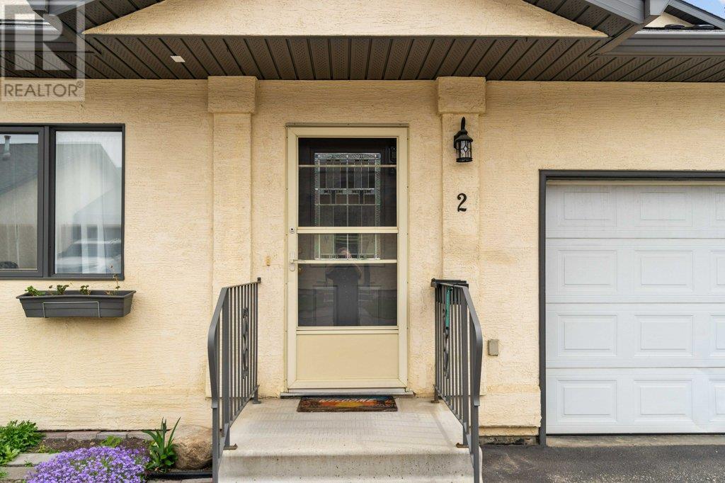 2 780 10 Street Southwest, Salmon Arm
