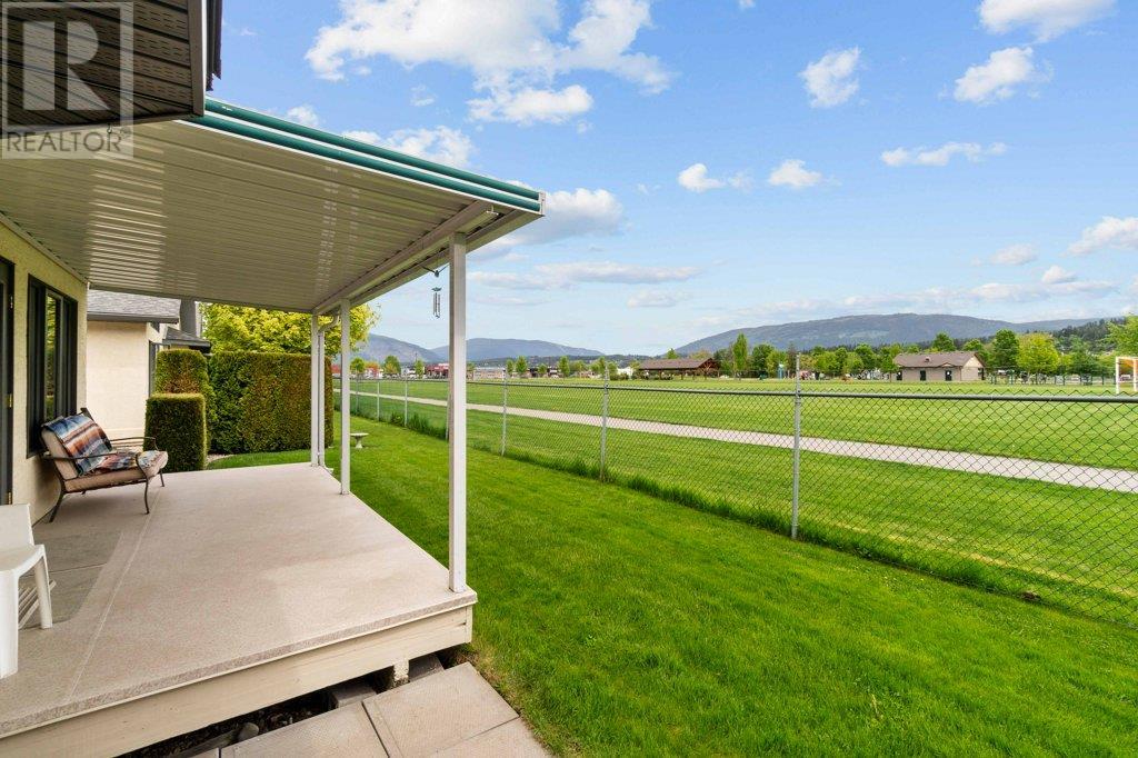 Photo 45 of 780 10 Street Sw Unit 2, Salmon Arm BC