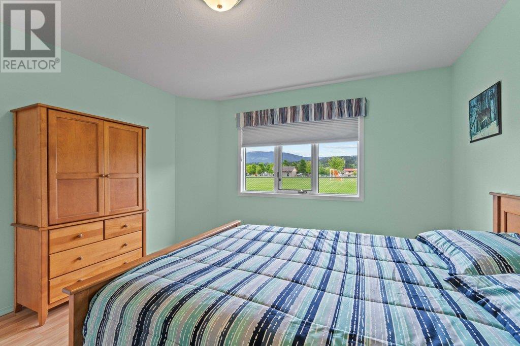 Photo 24 of 780 10 Street Sw Unit 2, Salmon Arm BC
