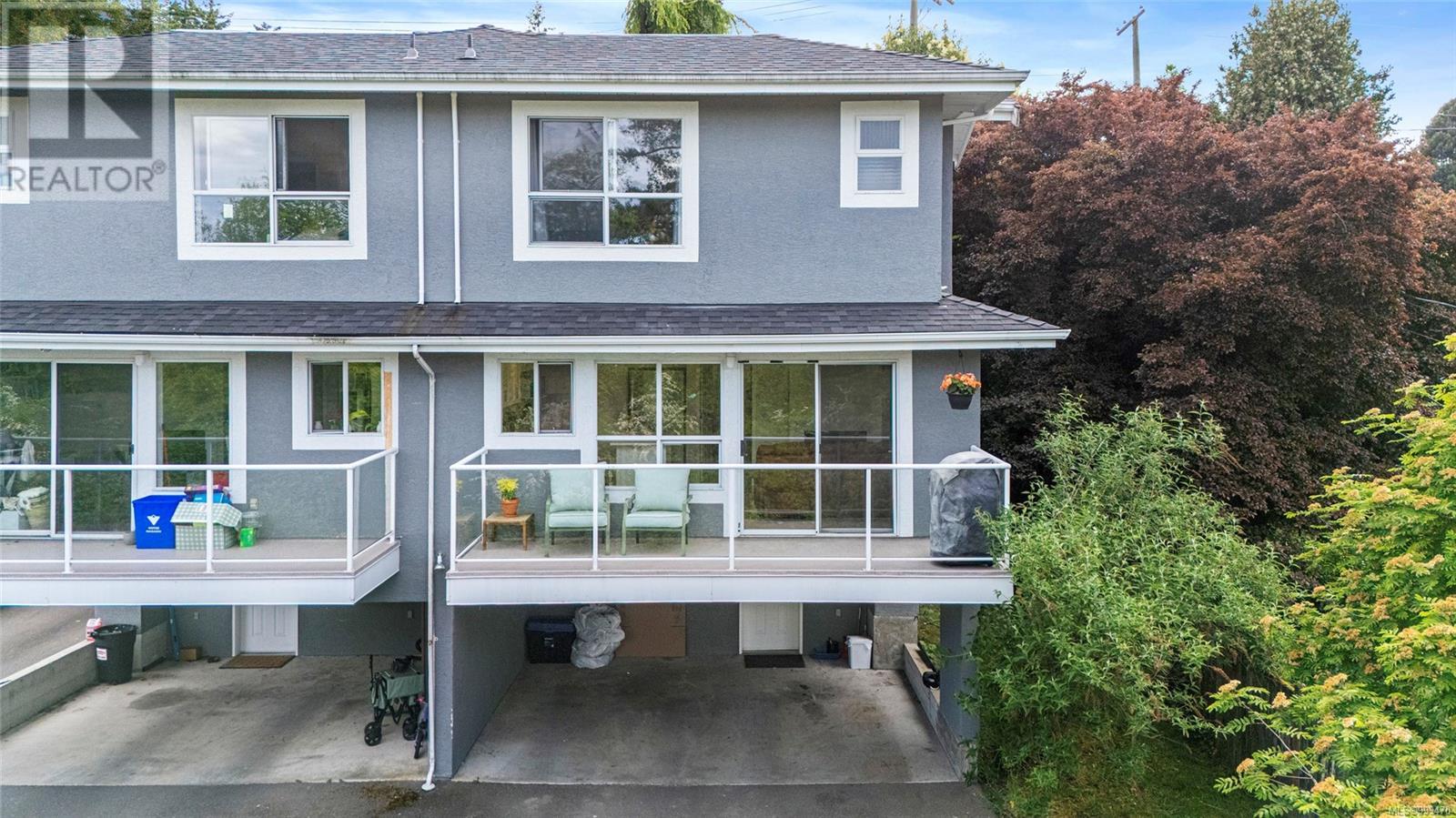 7023 EAST SAANICH RD - Image 30