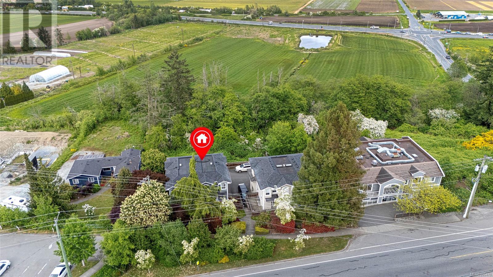 7023 EAST SAANICH RD - Image 31
