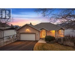  300 Pineview Drive, Kaleden