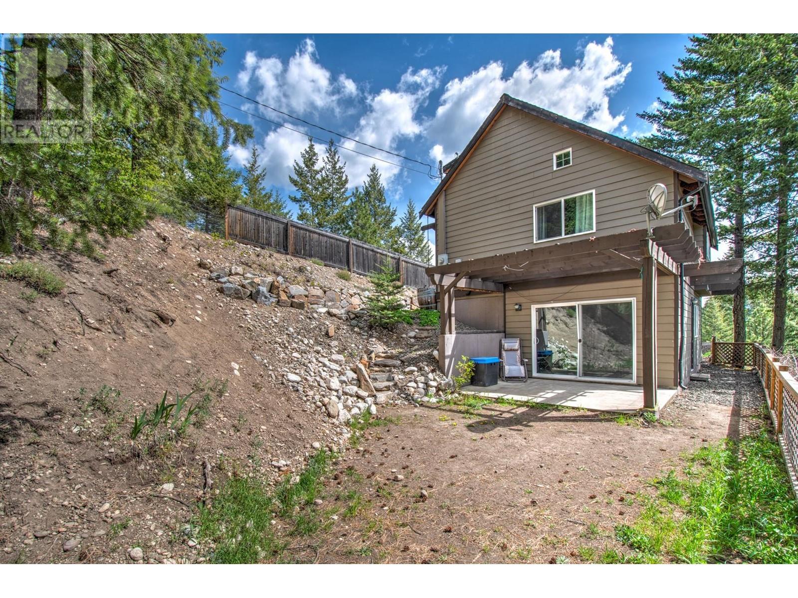 Photo 9 of 354 Lakewood Road, Vernon BC