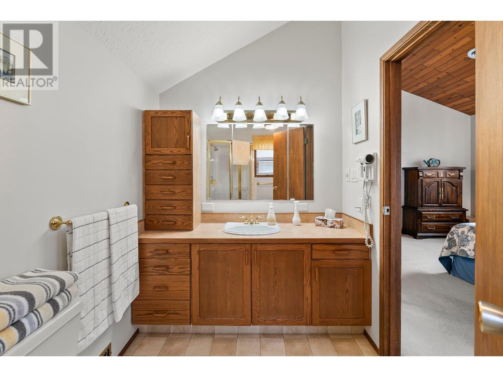 146 Yorkton Avenue, Penticton