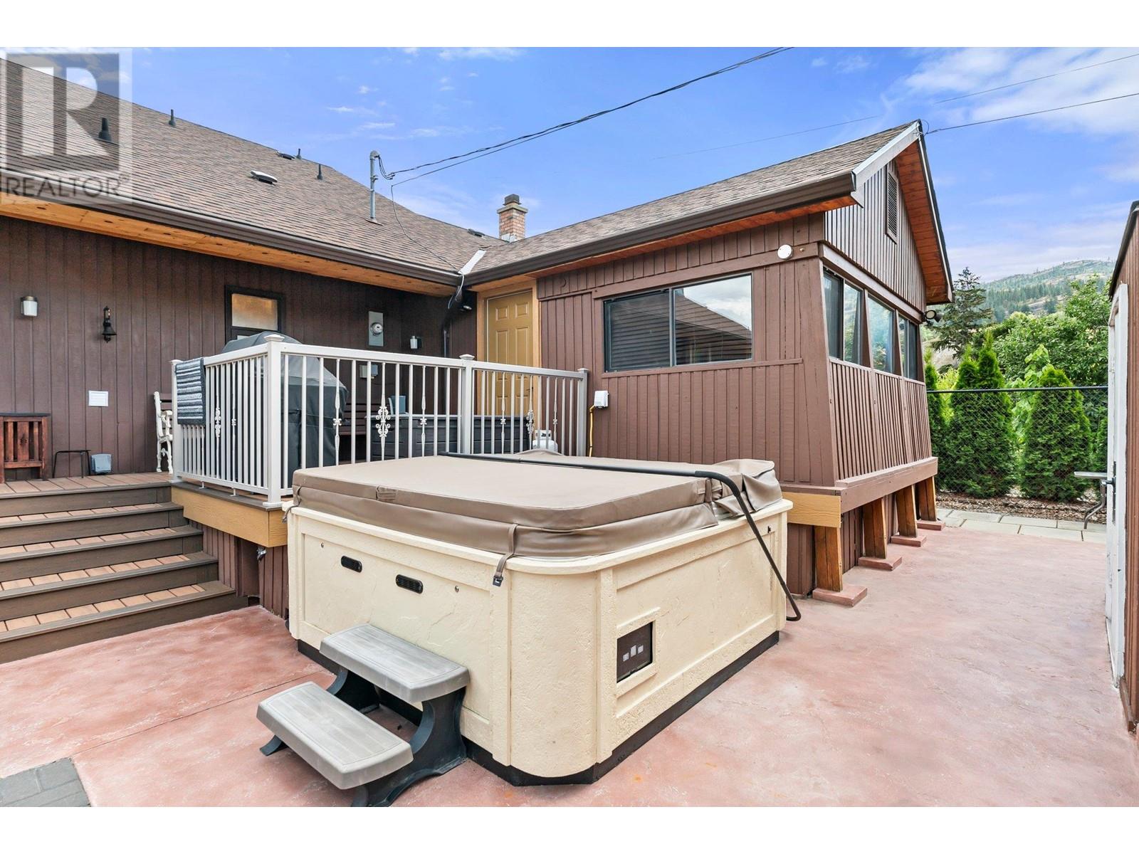 146 Yorkton Avenue, Penticton