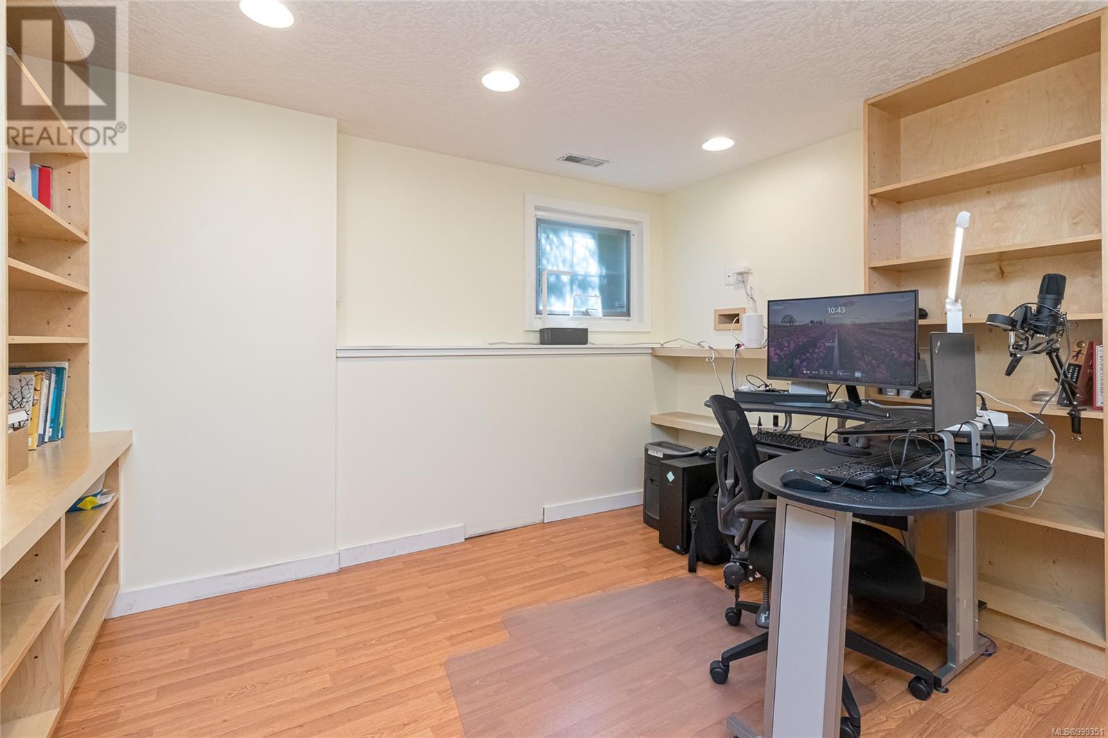  3872 Carey Road, Saanich