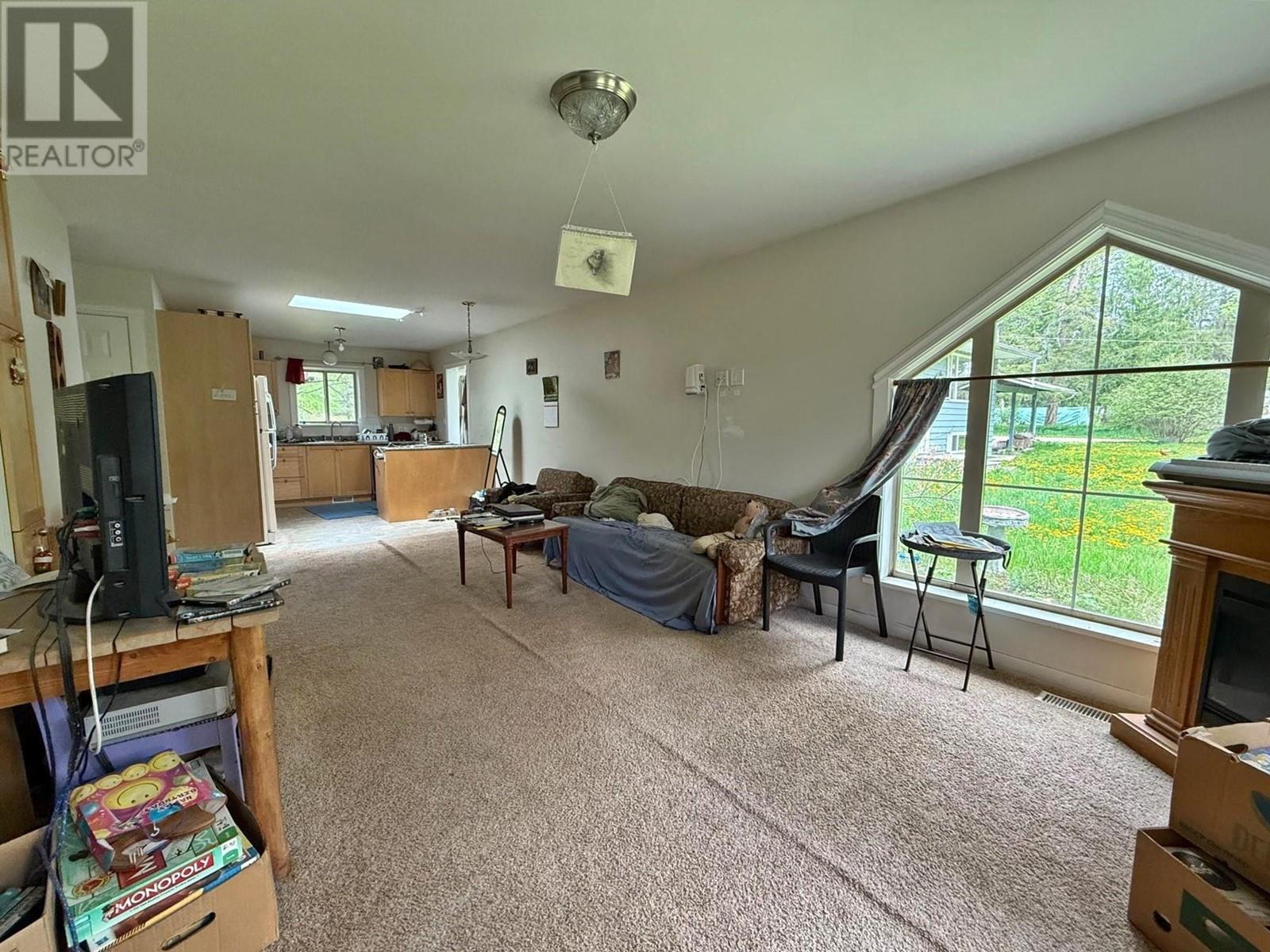 121 BROOKFIELD Road, Clearwater