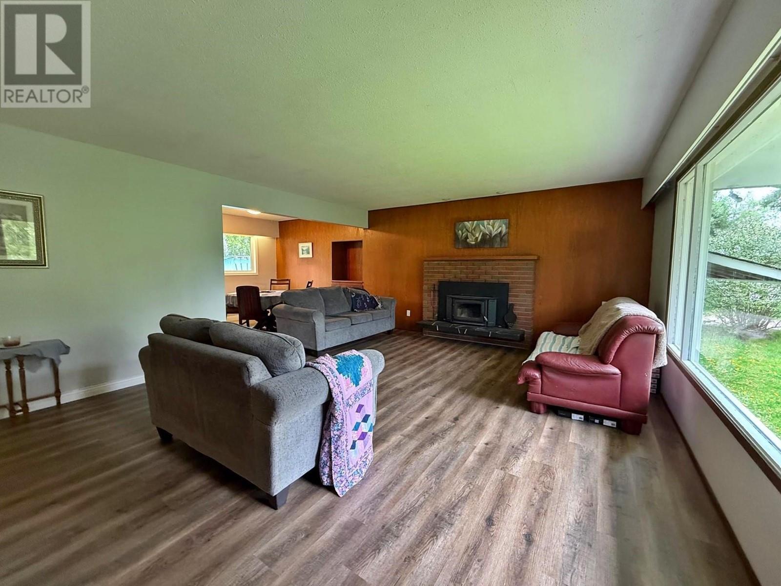 121 BROOKFIELD Road, Clearwater