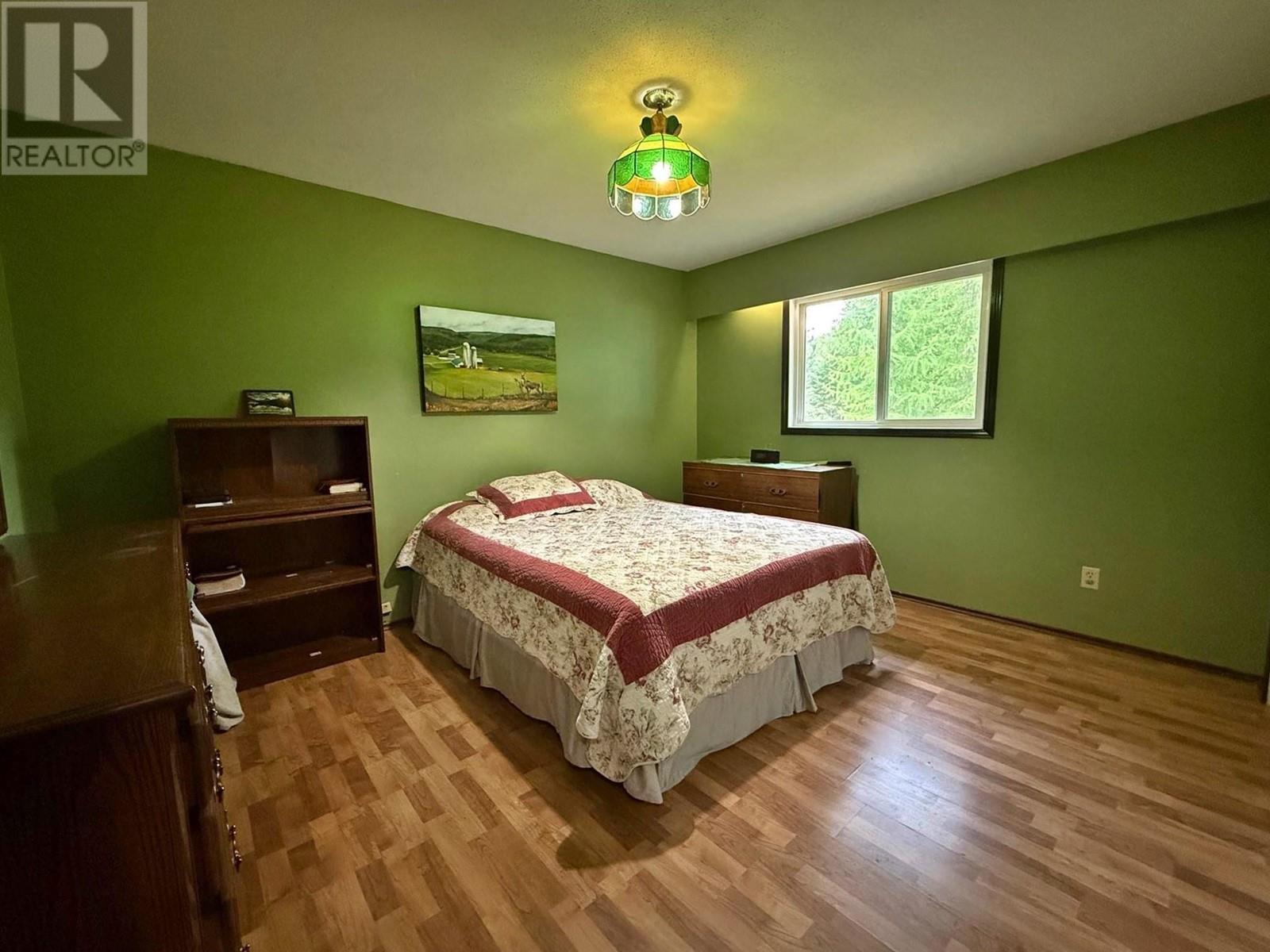 121 BROOKFIELD Road, Clearwater