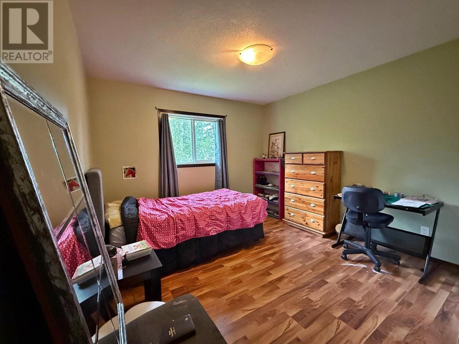 121 BROOKFIELD Road, Clearwater