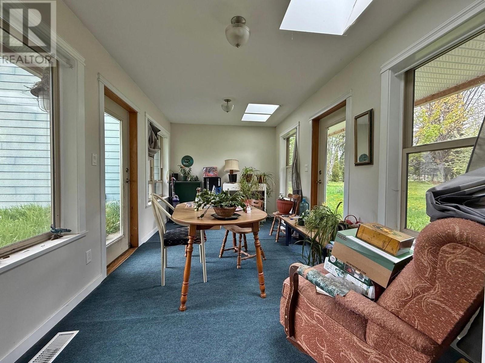 121 BROOKFIELD Road, Clearwater