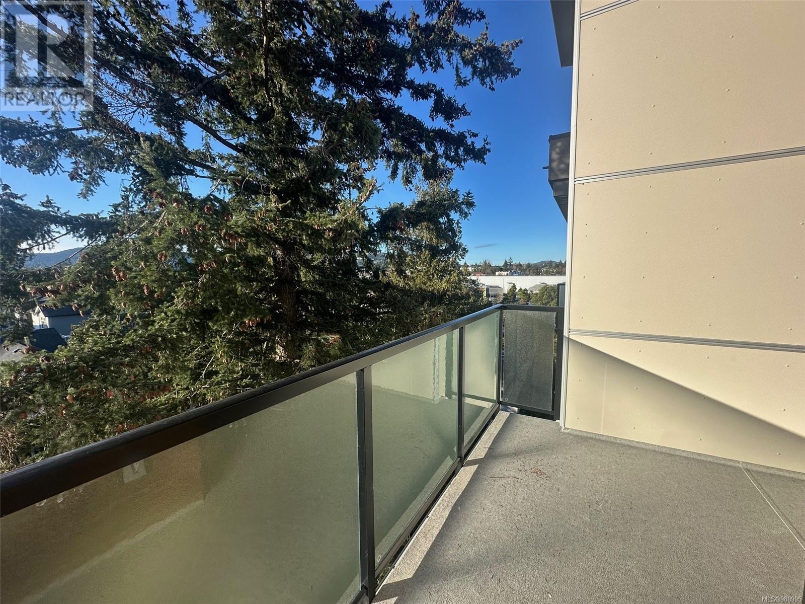 505 924 Jenkins Ave, Langford real estate listing 989995