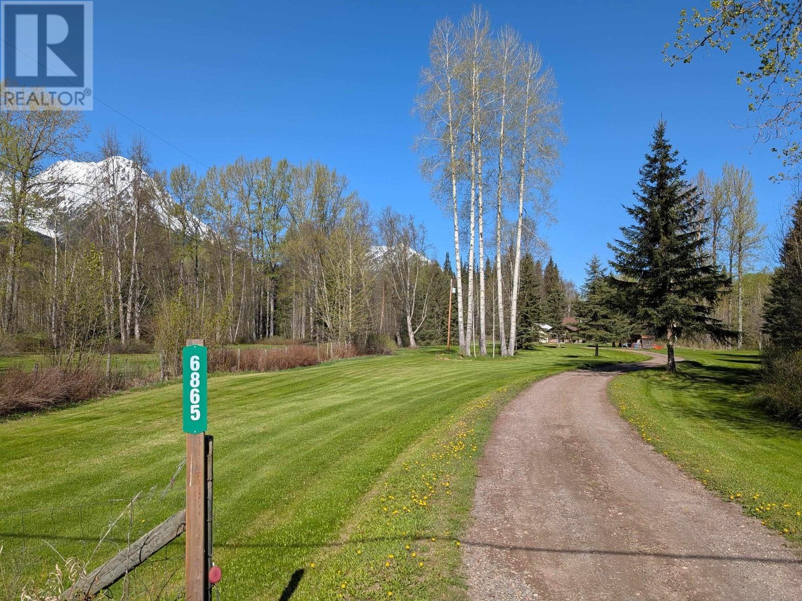 6865 LAKE KATHLYN Road, Smithers