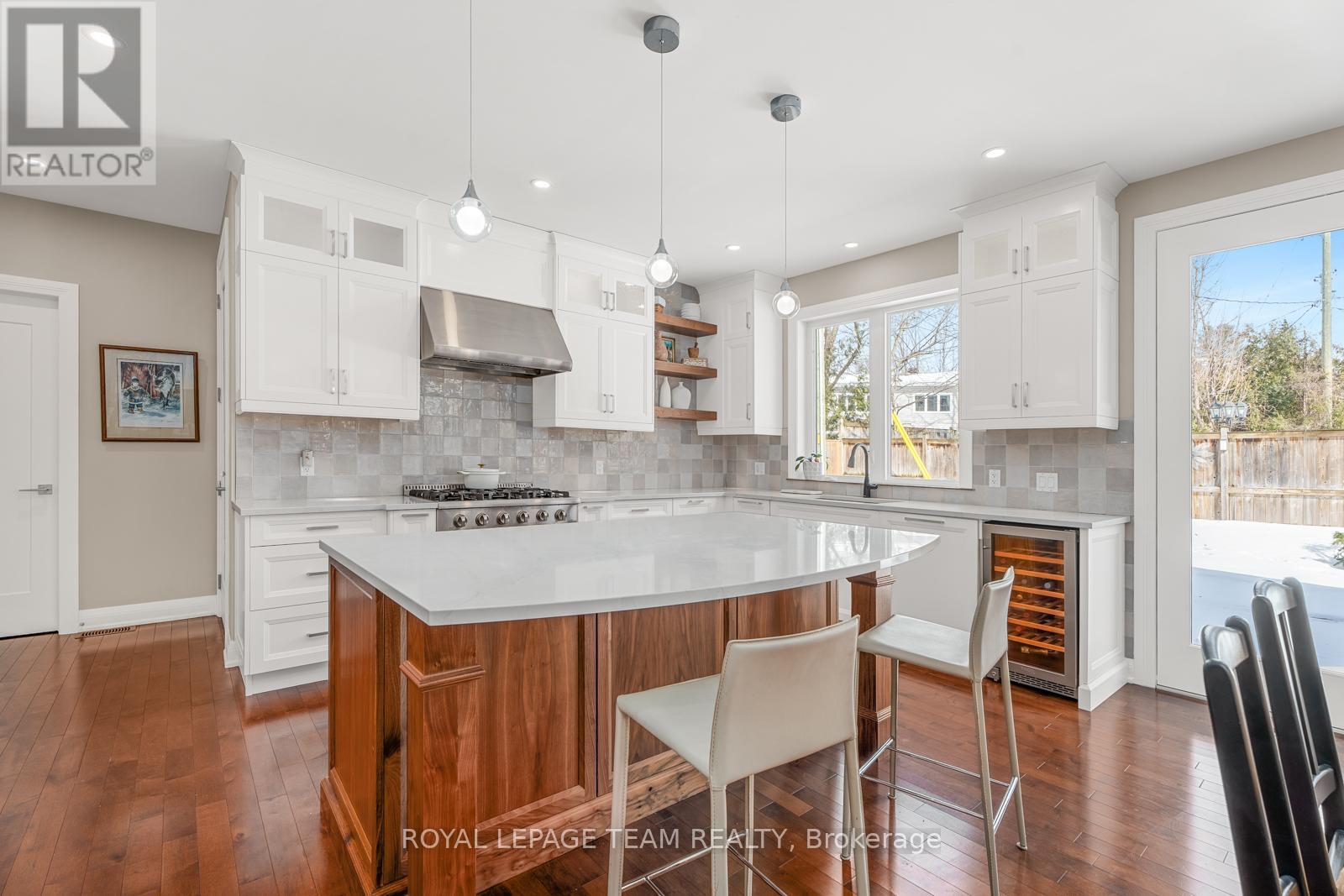 Photo 17 of 83 Birch Avenue, Ottawa ON