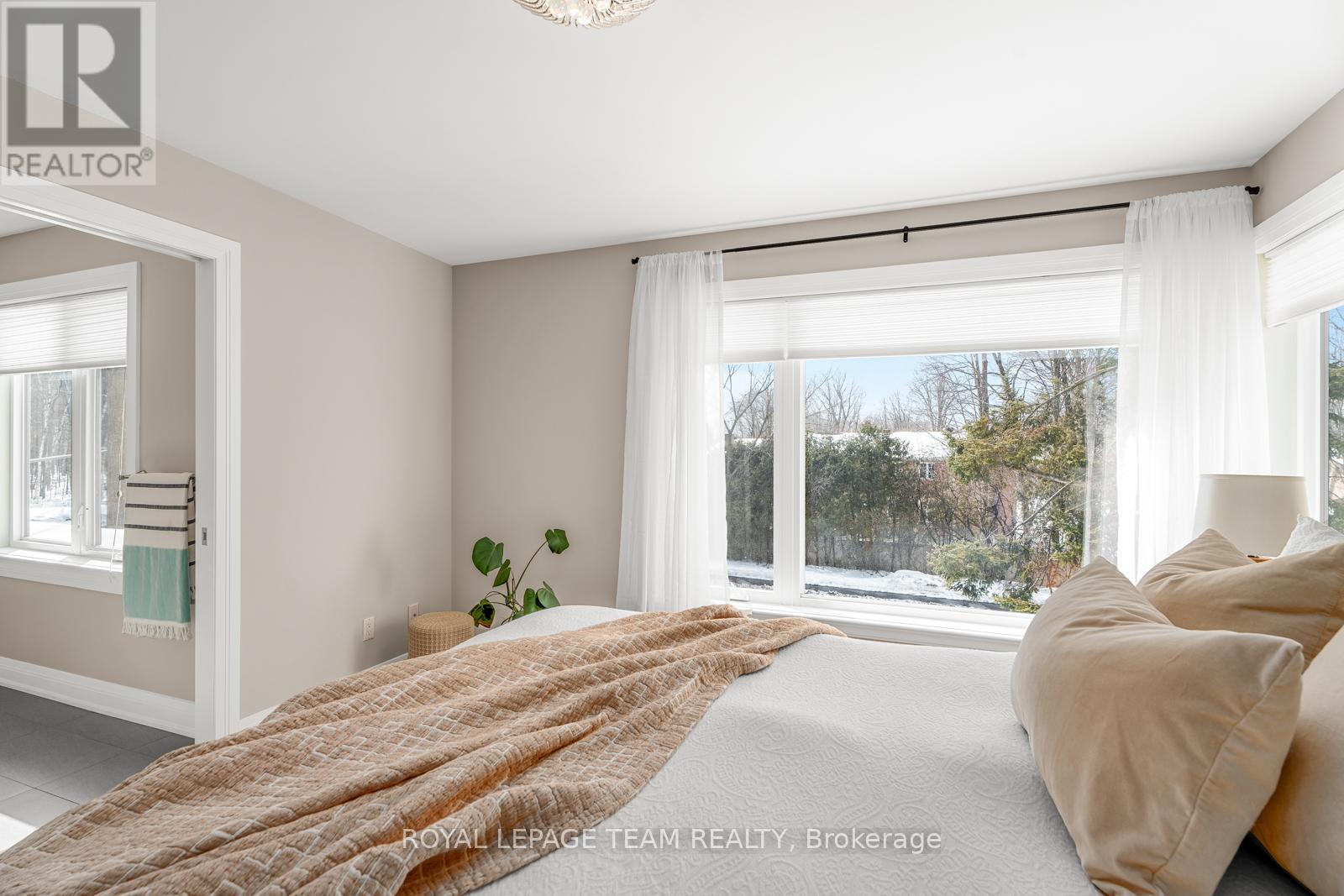 Photo 24 of 83 Birch Avenue, Ottawa ON