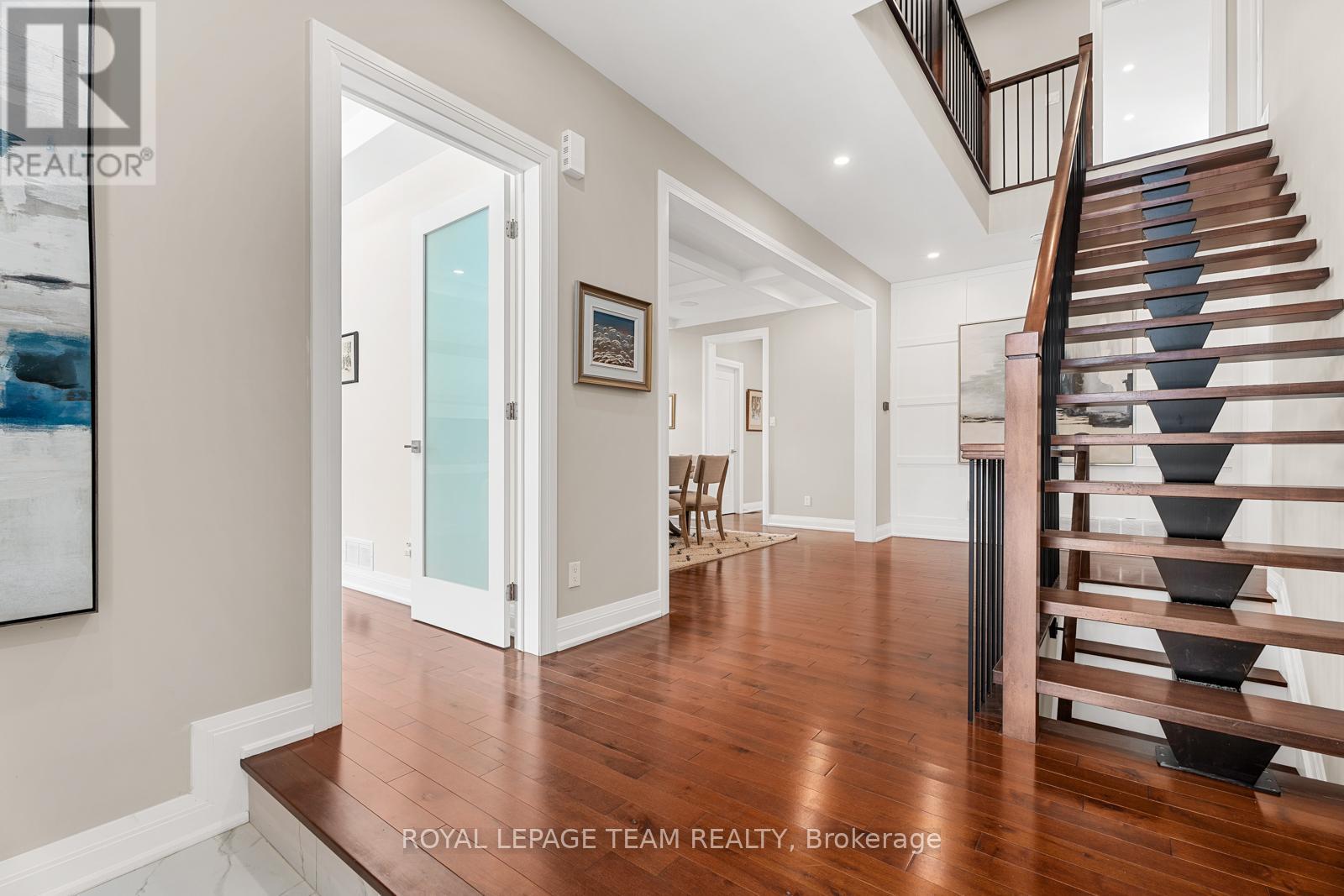 Photo 18 of 83 Birch Avenue, Ottawa ON