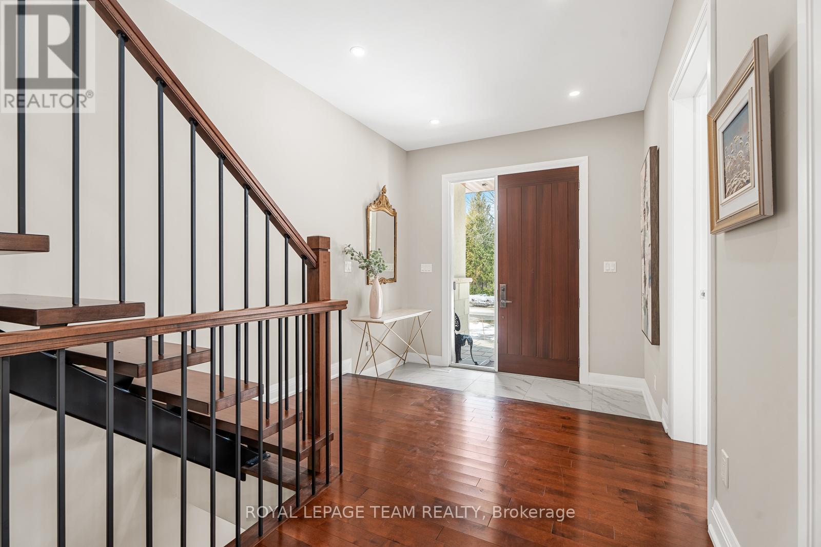 Photo 26 of 83 Birch Avenue, Ottawa ON