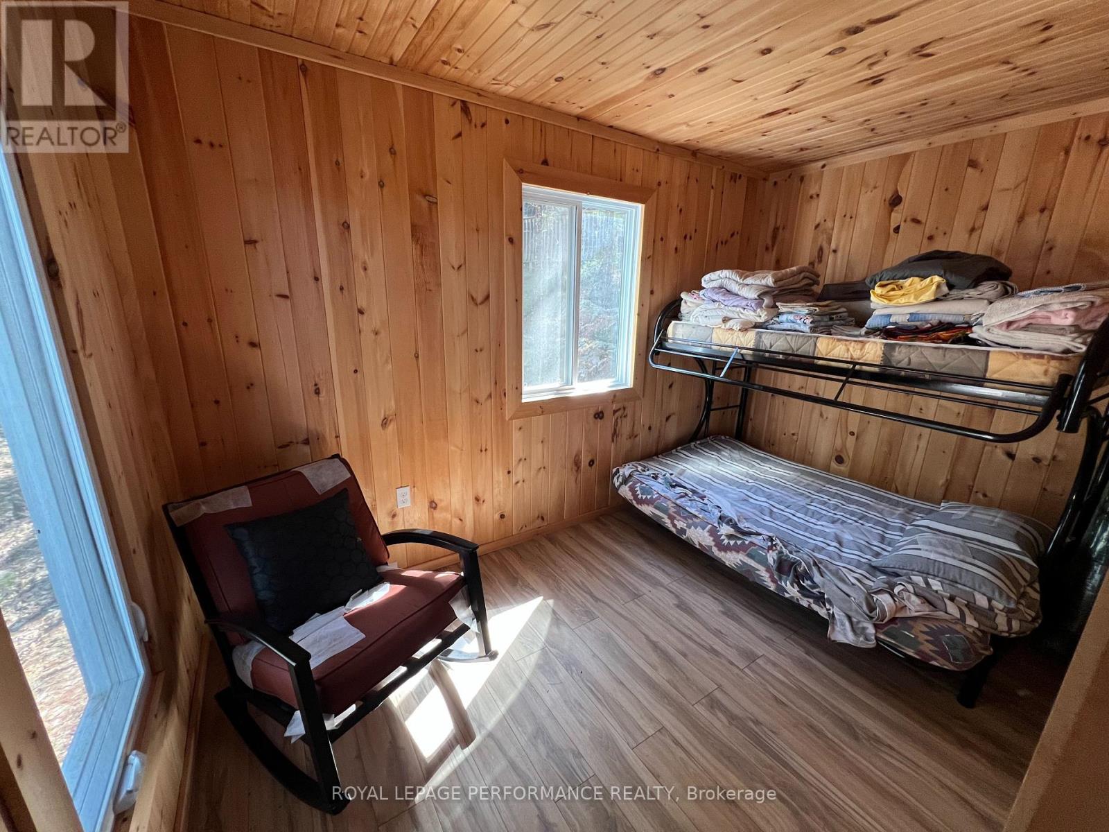 Photo 16 of 319 Bayview Lodge Road, Mcnab Braeside ON