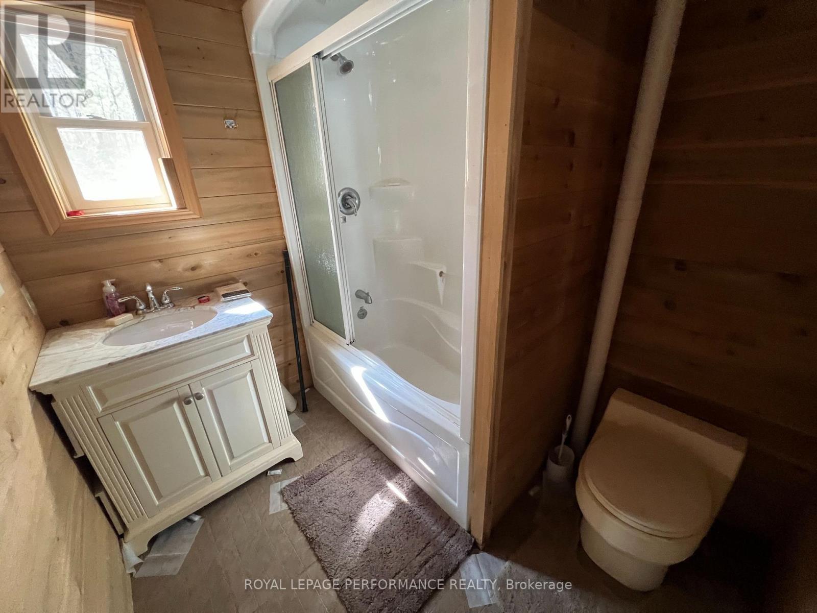 Photo 17 of 319 Bayview Lodge Road, Mcnab Braeside ON