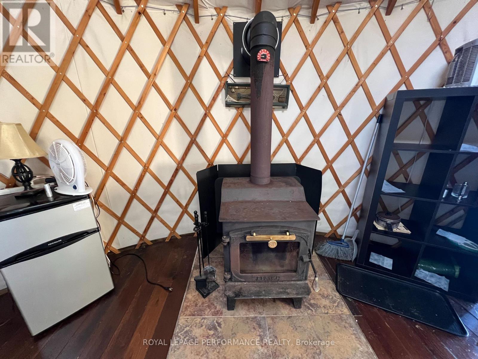Photo 22 of 319 Bayview Lodge Road, Mcnab Braeside ON