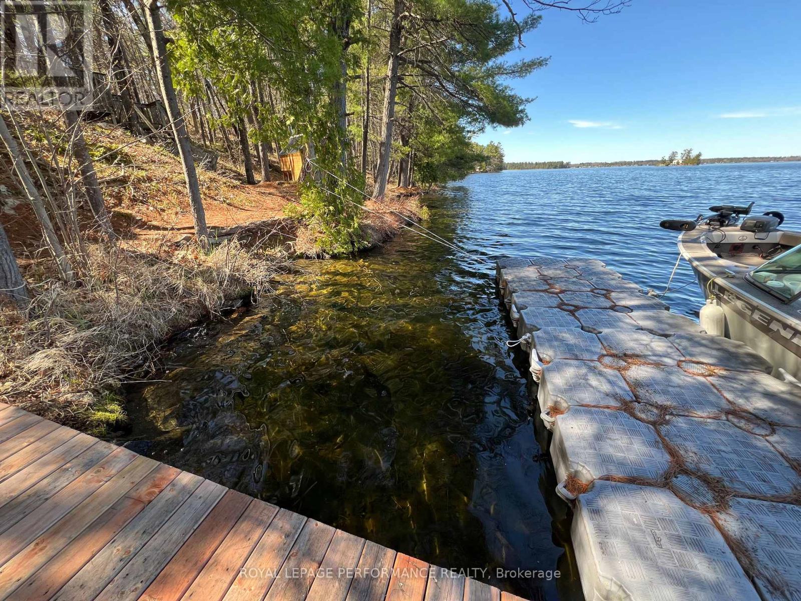 Photo 3 of 319 Bayview Lodge Road, Mcnab Braeside ON