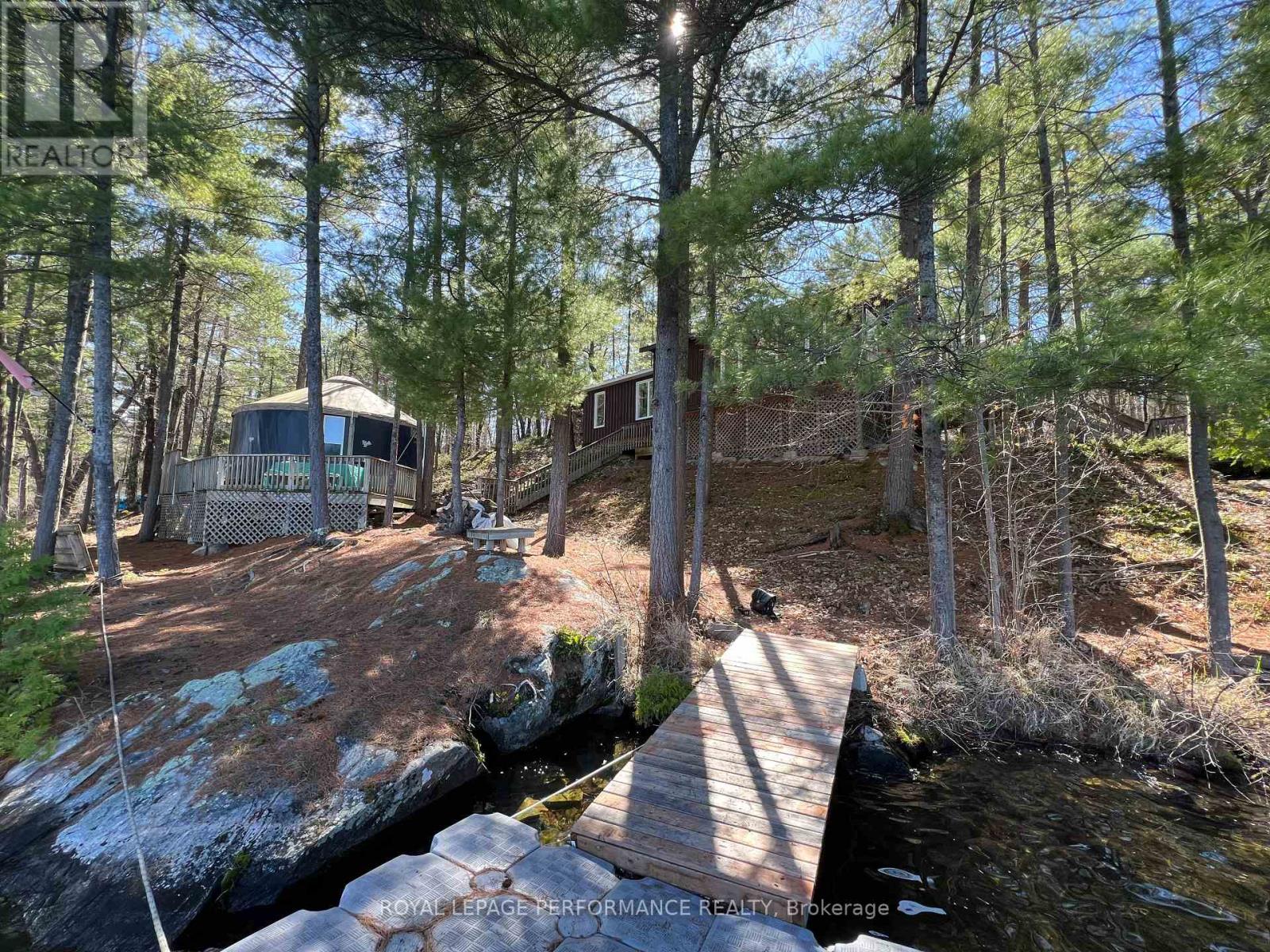 Photo 6 of 319 Bayview Lodge Road, Mcnab Braeside ON