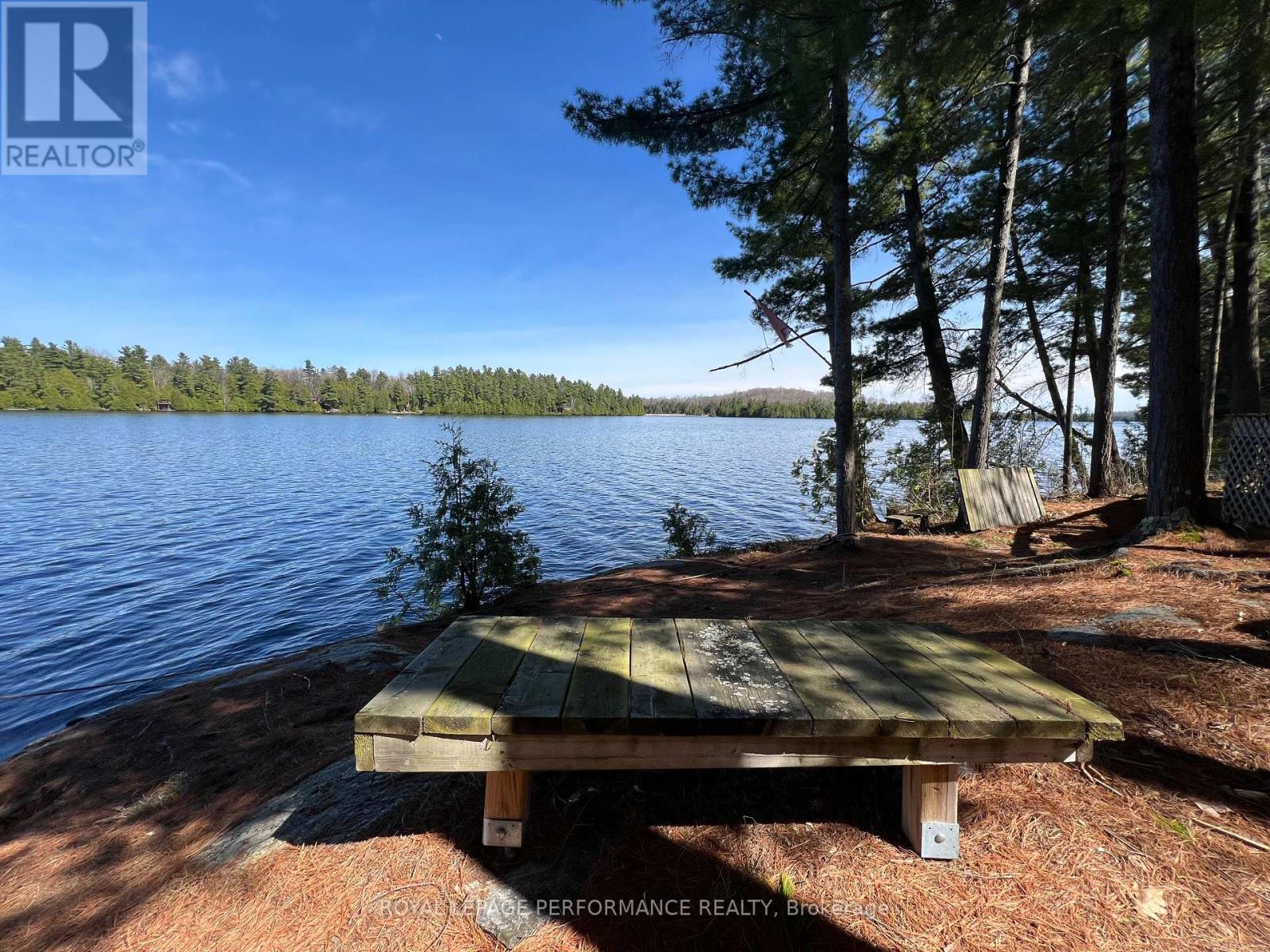 Photo 7 of 319 Bayview Lodge Road, Mcnab Braeside ON