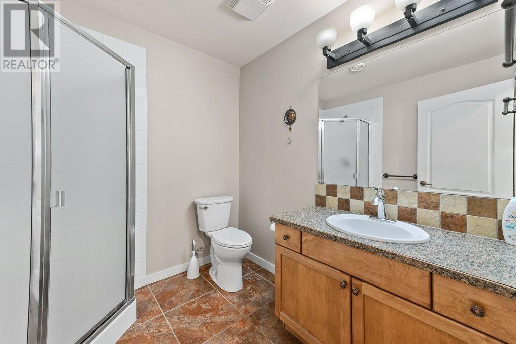  6948 MOUNTAINVIEW Drive, Oliver