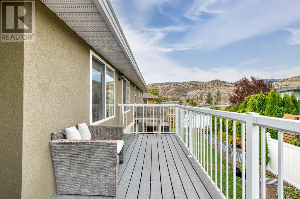  6948 MOUNTAINVIEW Drive, Oliver