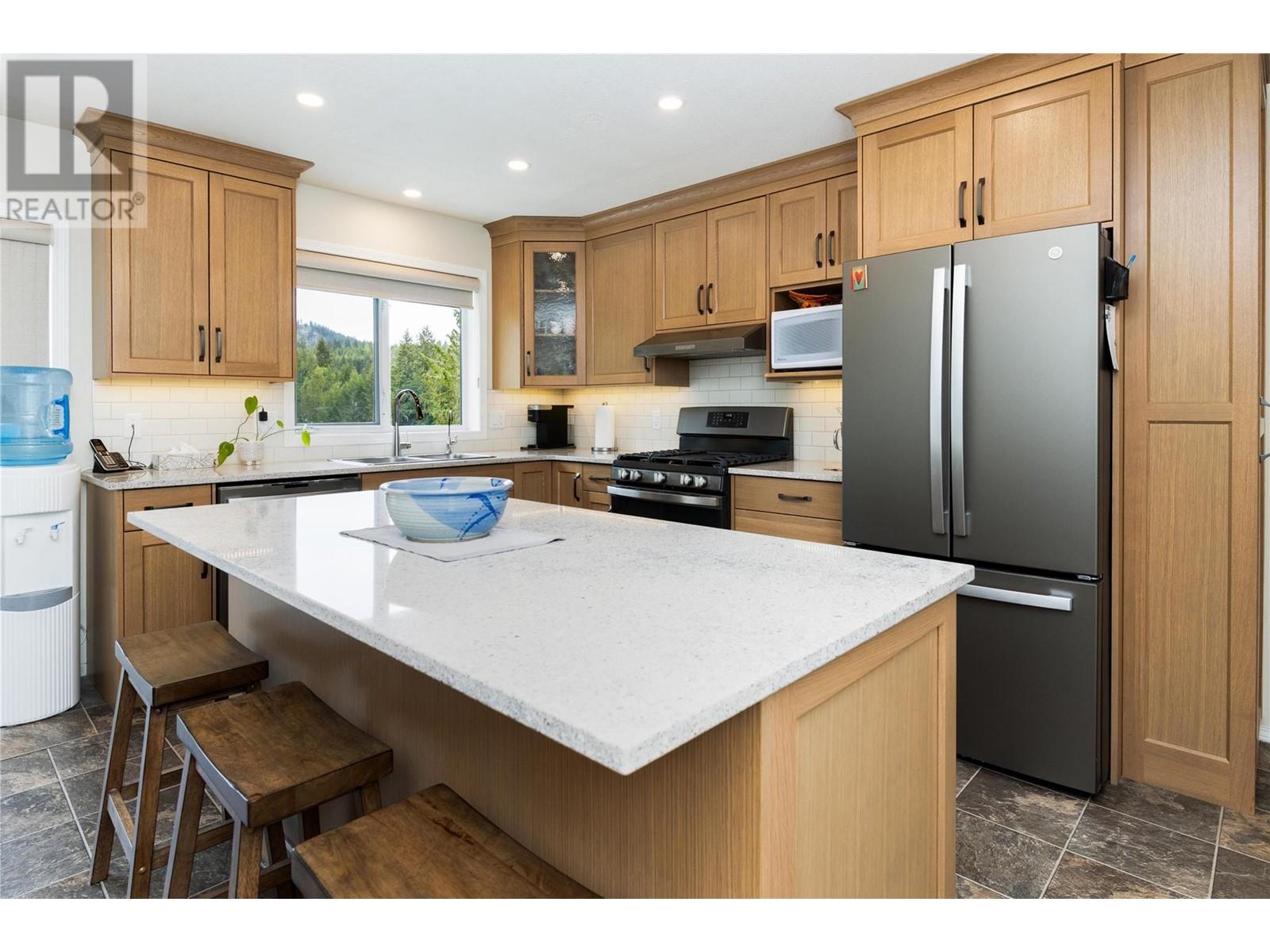  2240 97B Highway Southeast, Salmon Arm