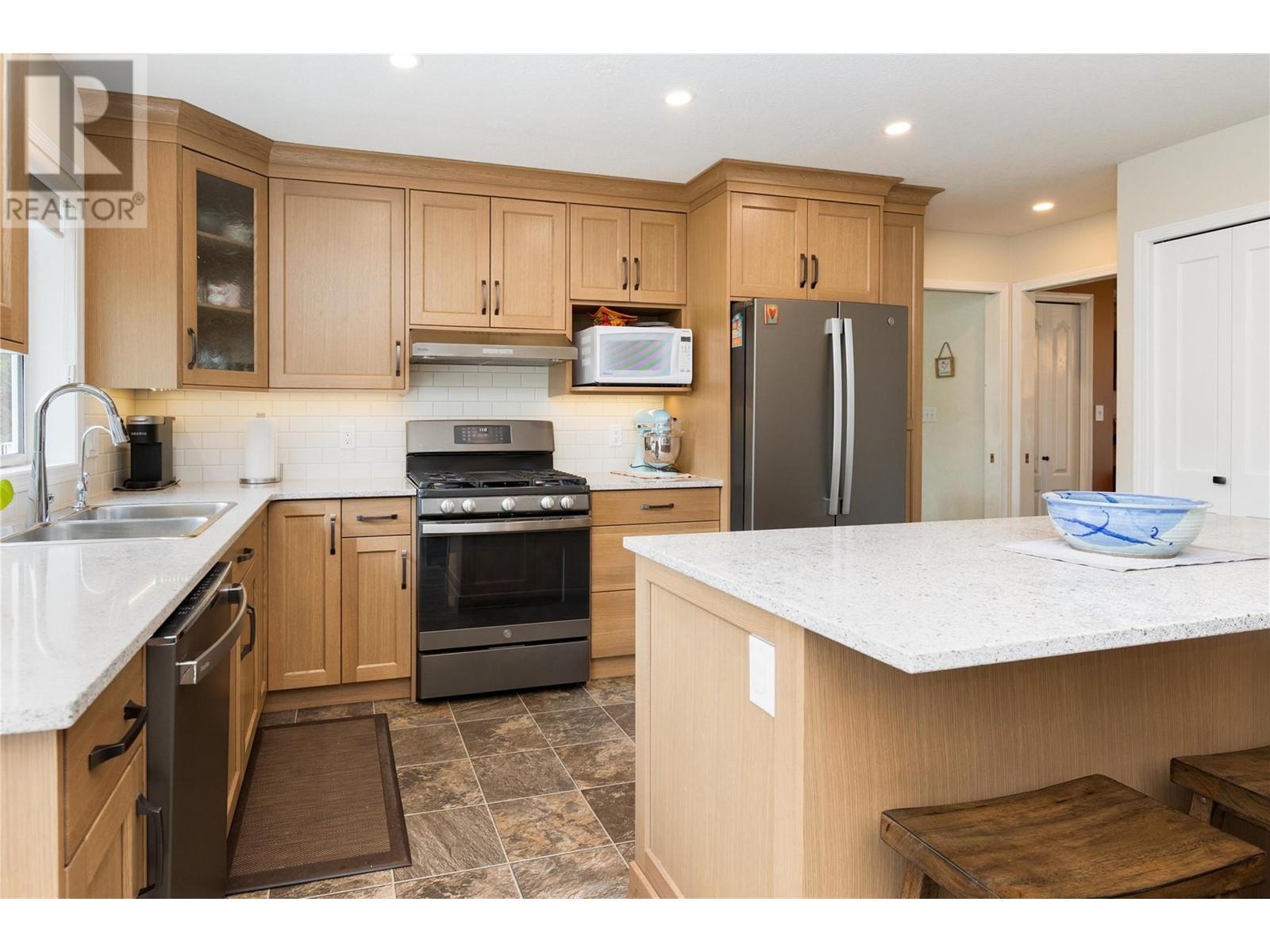  2240 97B Highway Southeast, Salmon Arm