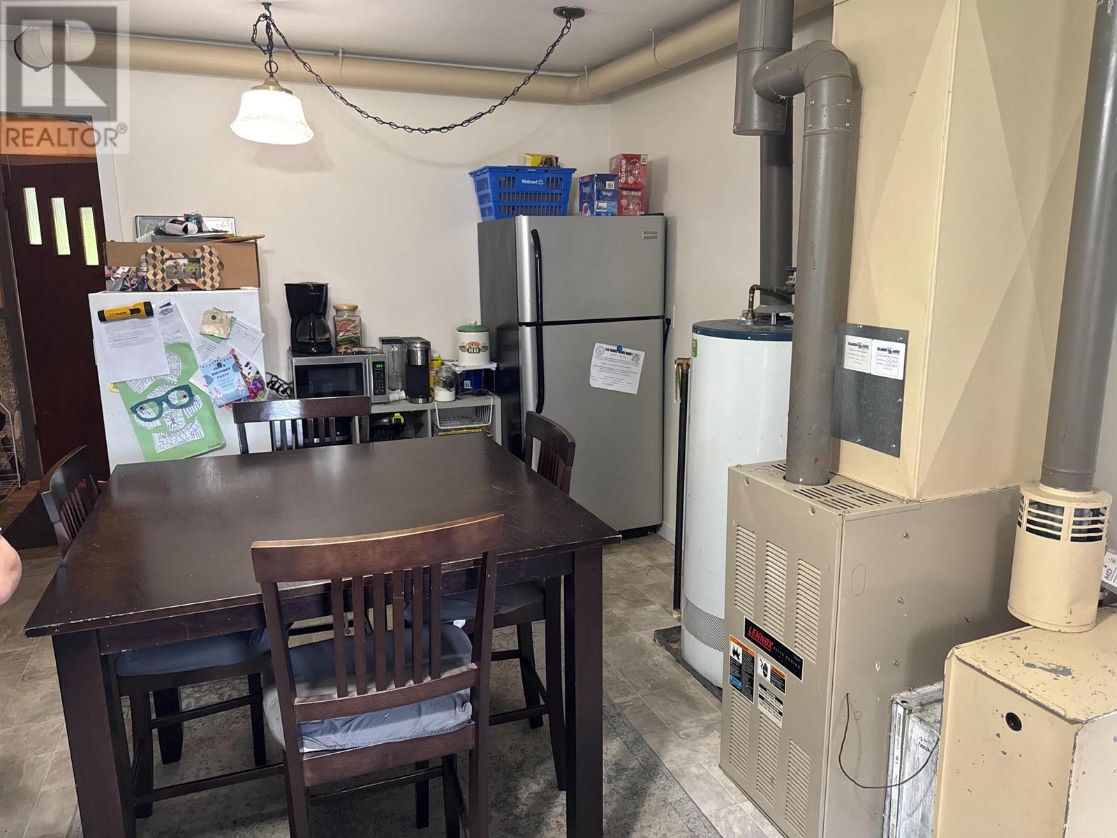 242 S THIRD AVENUE, Williams Lake