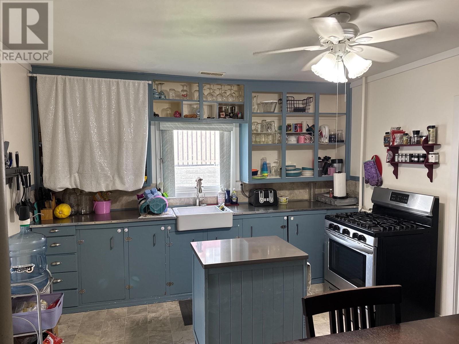 242 S THIRD AVENUE, Williams Lake