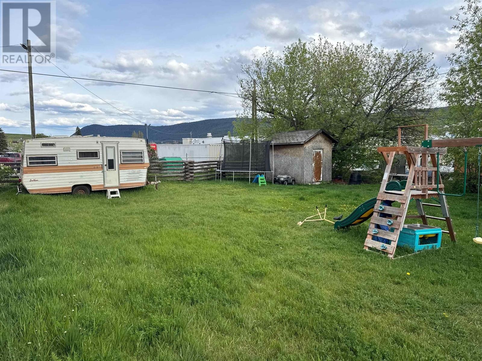 242 S THIRD AVENUE, Williams Lake