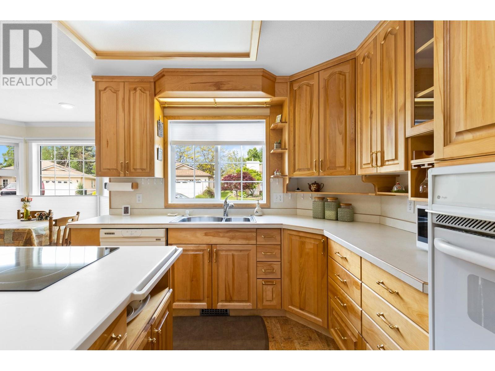 23 1201 Cameron Avenue, Kelowna