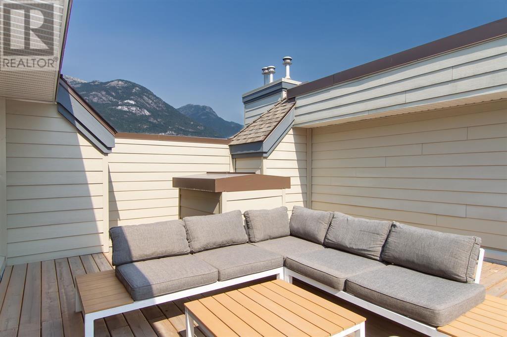 304 1466 PEMBERTON AVENUE, Squamish