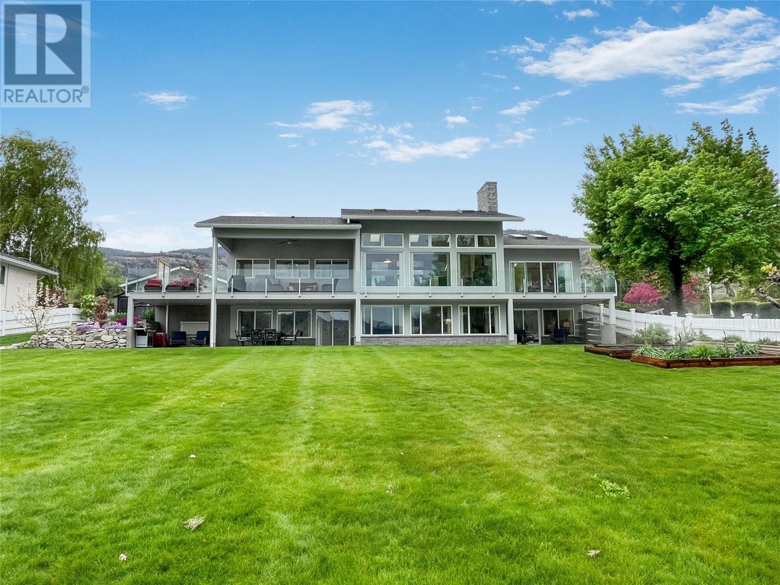 18205 87th Street, Osoyoos