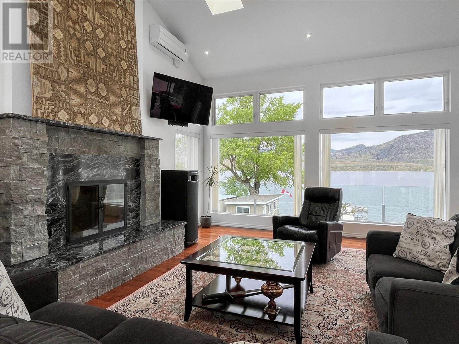 18205 87th Street, Osoyoos